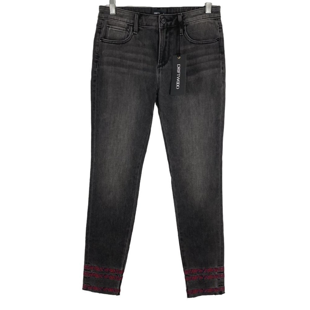 Driftwood Jackie Crop Jeans Embroidered Frayed Hem‎ NWT Women's Size 26